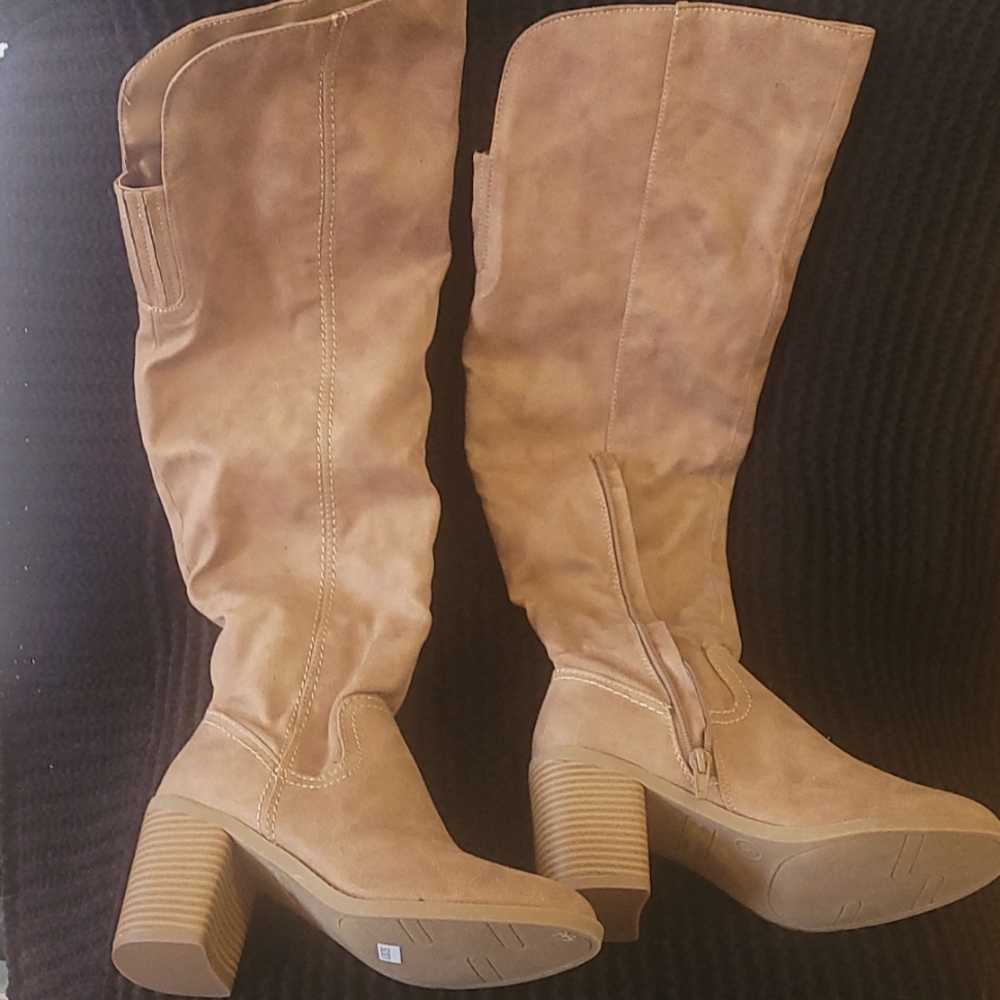 NWOB Women's boots